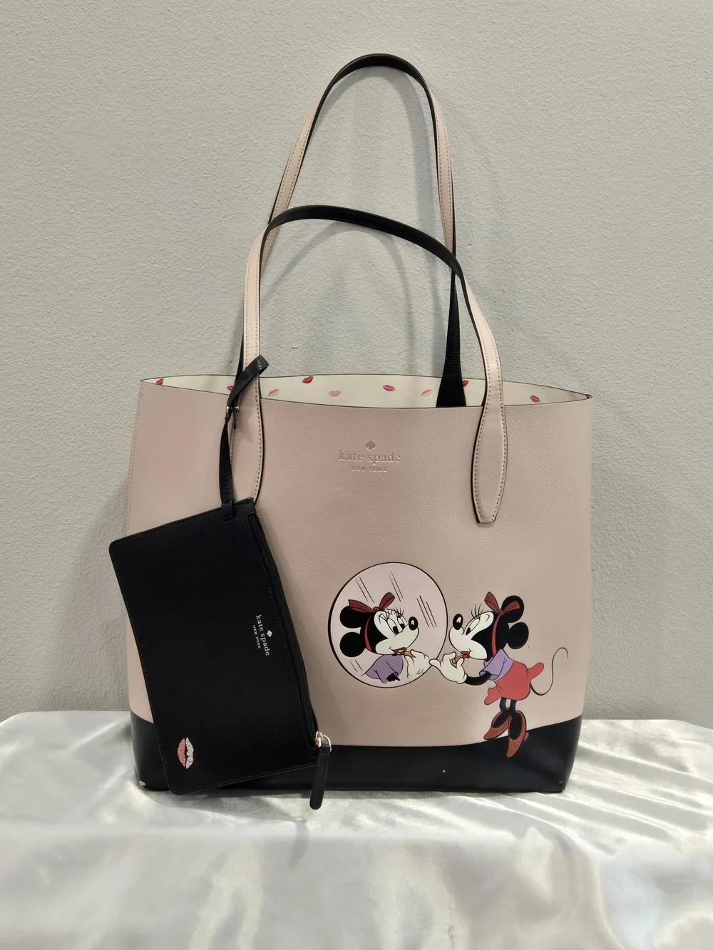 kate spade New York X Disney Minnie Mouse Large Reversible Tote With Pouch - Picture 2 of 16